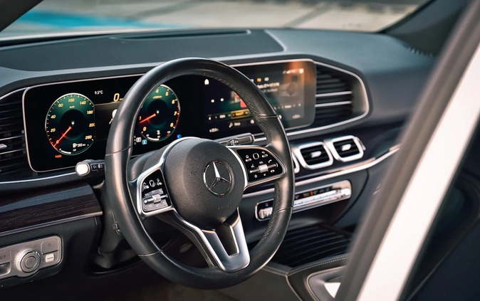 Mercedes-Benz GLE cena 229000 przebieg: 62000, rok produkcji 2019 z Warszawa małe 781